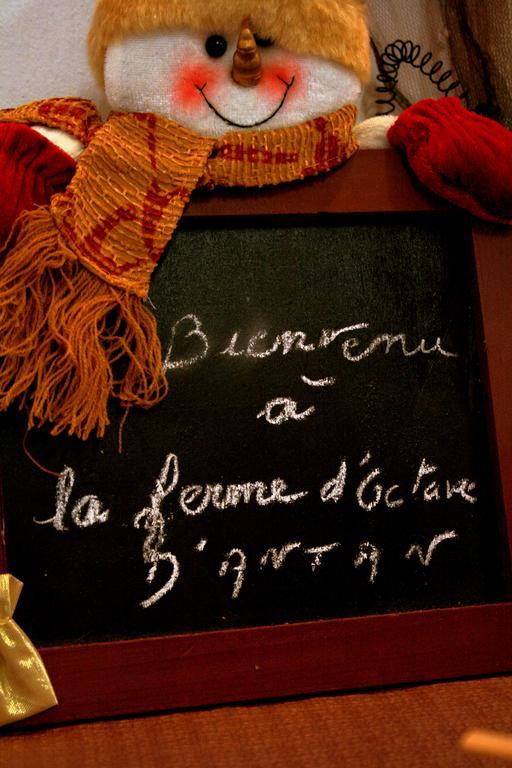 A L'Antan - La Ferme D'Octave Bed & Breakfast Saint-Hilaire-de-Villefranche ภายนอก รูปภาพ